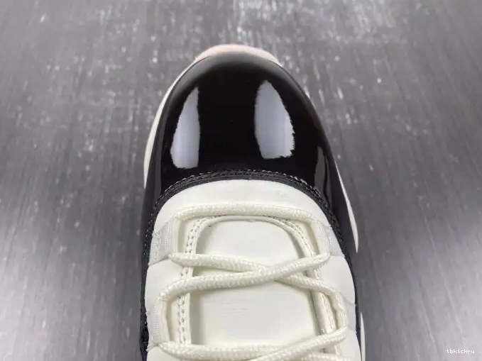 Cheap TBkick 11 Air Jordan WMNS Neapolitan AR0715-101 0527